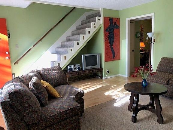 3rd image of 1510 Oak Heights Dr #B