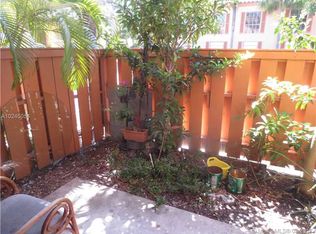 7241 Miami Lakes Dr W #D9, Miami Lakes, FL 33014