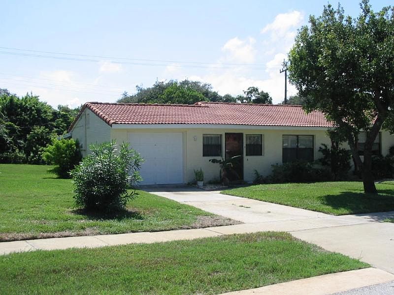 1st image of 64A Cardinal Dr