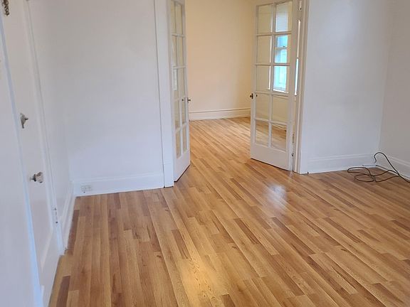 4th image of 1106 Oak Hill Ave Unit 2A