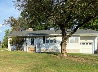 25 Hillcrest Dr, Dallas, PA 18612