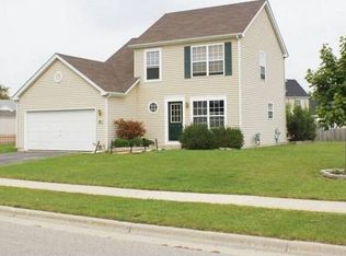 696 Bluebill Ln, Genoa City, WI 53128