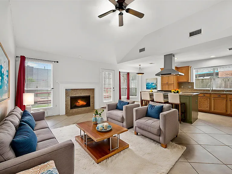 1035 Cascade Creek Dr — Photo 12