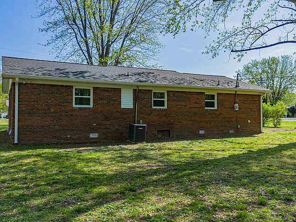 3rd image of 344 Scott Rd