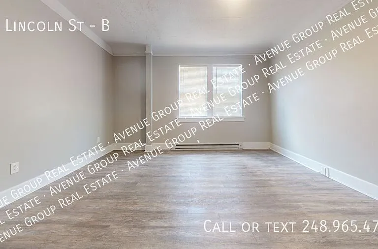 26 Lincoln St #B — Photo 2