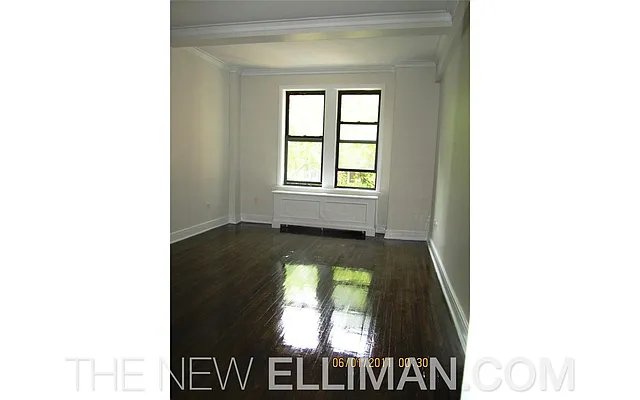 Rented by Douglas Elliman | media 22