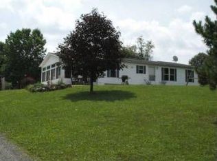 3102 Seisholtzville Rd, Macungie, PA 18062