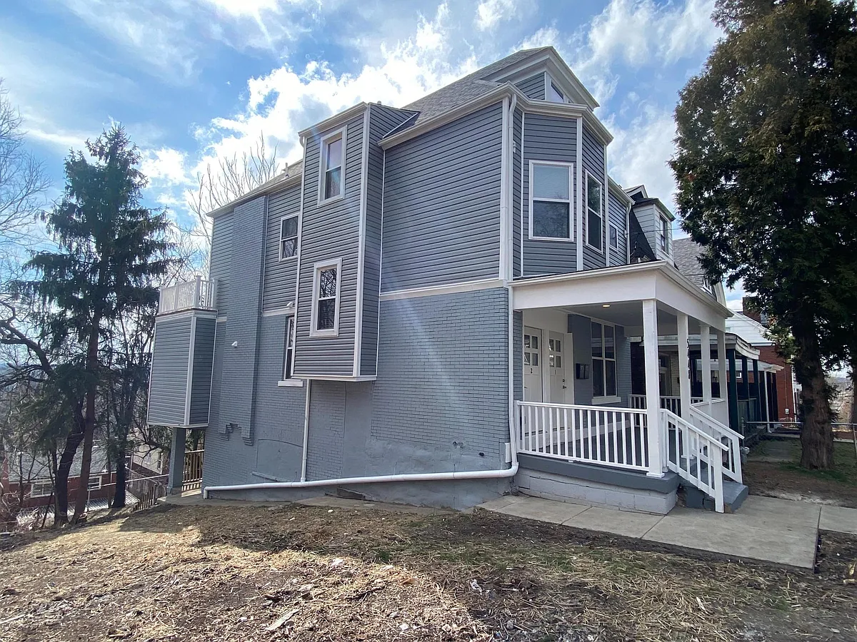 Building Photo - 5448 Kincaid St #1