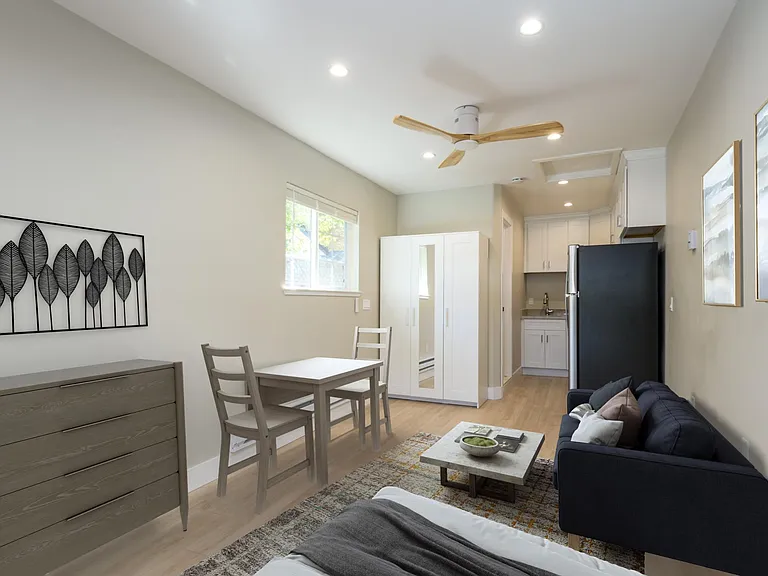 780 Ivy Dr #2 — Photo 3