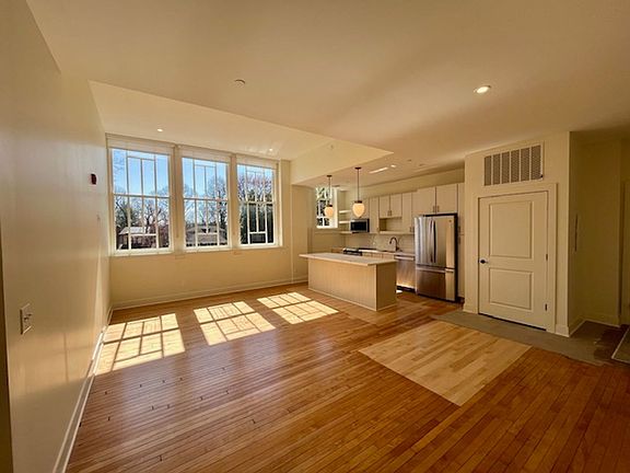 4th image of 1810 Sils Ave Unit 202