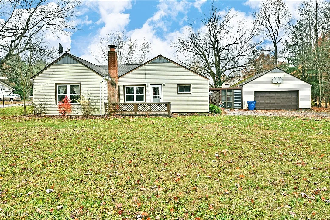 146 Fowler St photo 1