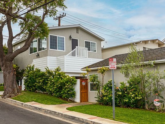 3rd image of 520 Poinsettia Ave #B
