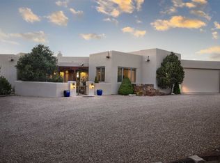 6 Daisy Ct, Santa Fe, NM 87506