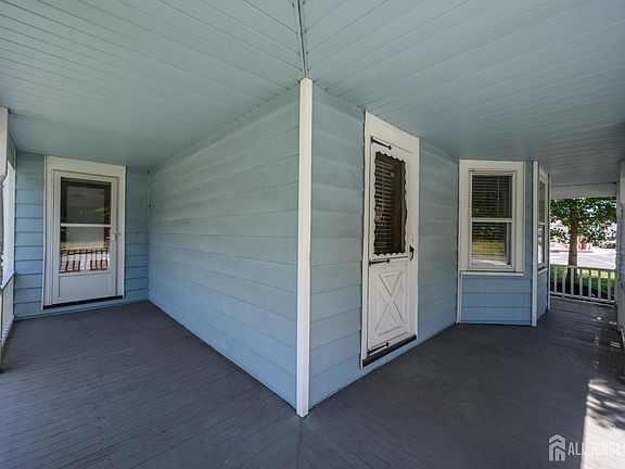 3rd image of 1714 Old Trenton Rd