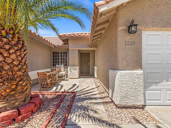 2nd image of 1228 Autumn Ridge Cir