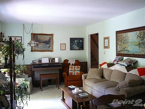02 Living Room