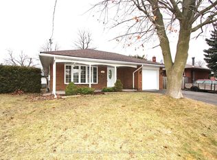 929 Crocus Cres, Whitby, ON L1N 2A8