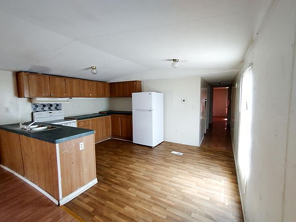 4th image of 132 Private Road 3376 #G