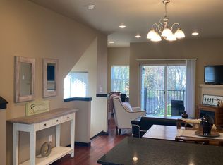 230 S 161st Ct #D, Seattle, WA 98148