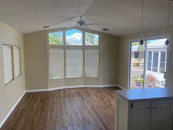 4th image of 2206 Chaney Dr #315