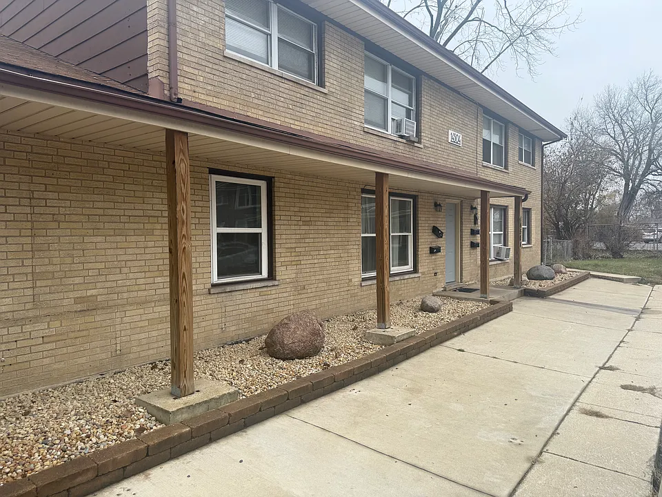 14504 Cottage Grove Ave #1S