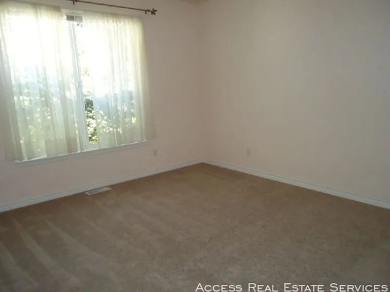 3921 Ruston Way — Photo 5