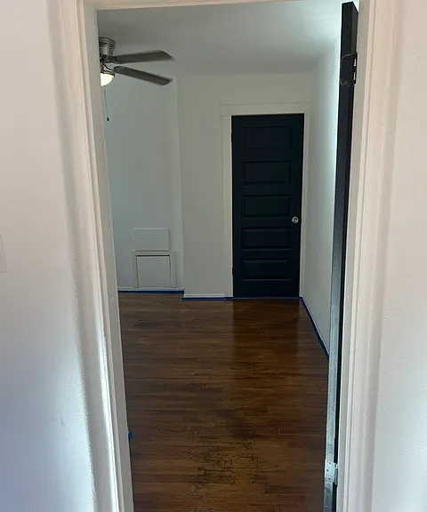 1018 Brown St #B — Photo 9