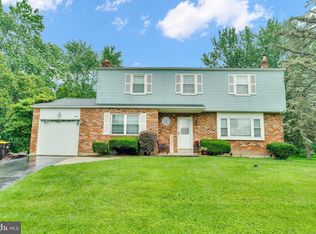 154 Deacon Dr, Norristown, PA
