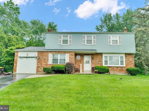 154 Deacon Dr, Norristown, PA 19403