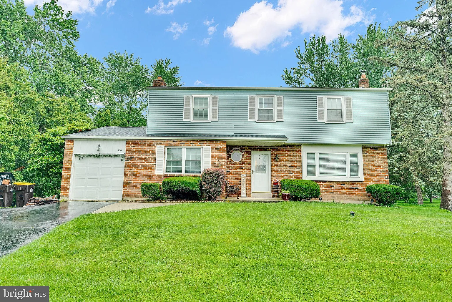 154 Deacon Dr photo 1