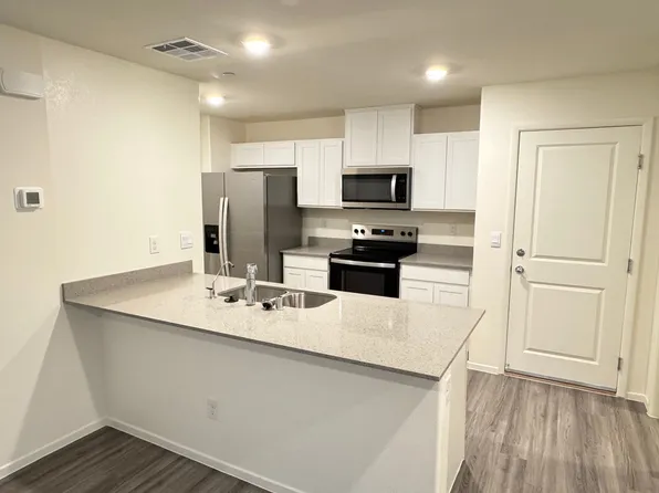 4925 Apple Mesa Ave, Las Vegas, NV 89139