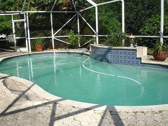 2nd image of 1139 NW 84th Dr