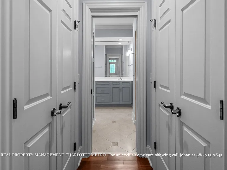 529 Queens Rd — Photo 63
