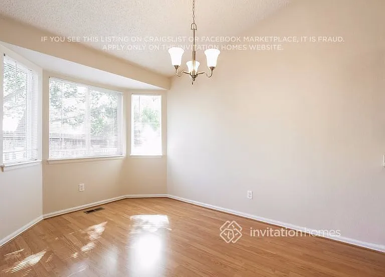 13474 Raritan Way — Photo 8