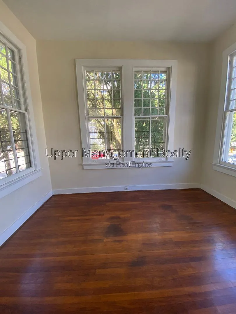 2 bed, 1.0 bath, 750 sqft, $1,900 — Photo 3