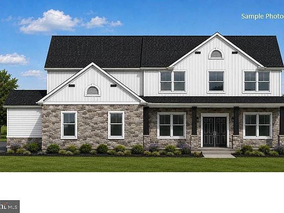 2nd image of 35 Fiorino Way #4