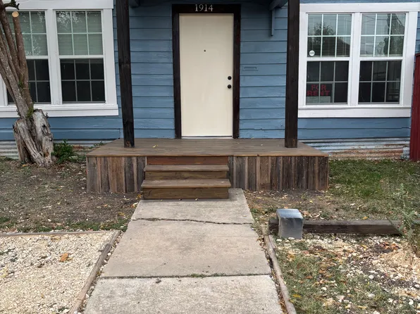 1914 S Pine St, San Antonio, TX 78210