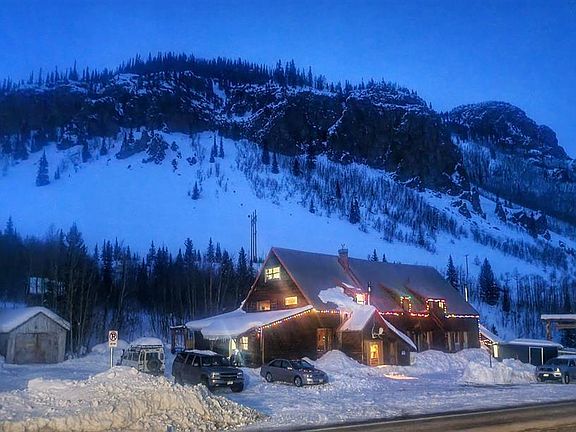 4th image of 71450 US Highway550