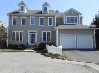 99 Amity Ct, White Plains, NY 10603