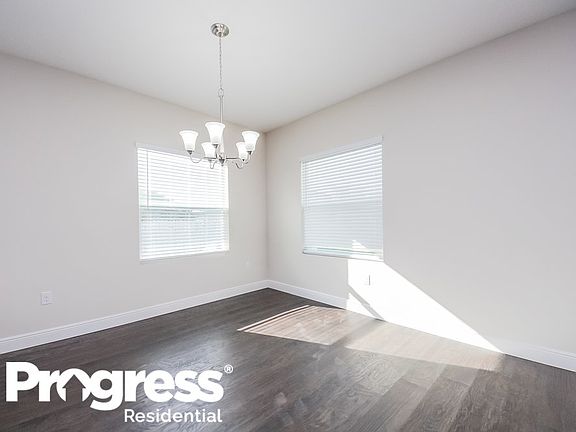 5th image of 313 Corsica Ct