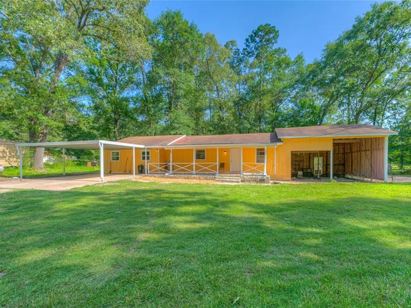 141 Bessie Davis Rd, Livingston, TX 77351