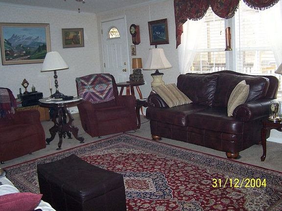 2nd image of 440 Glenwood Dr