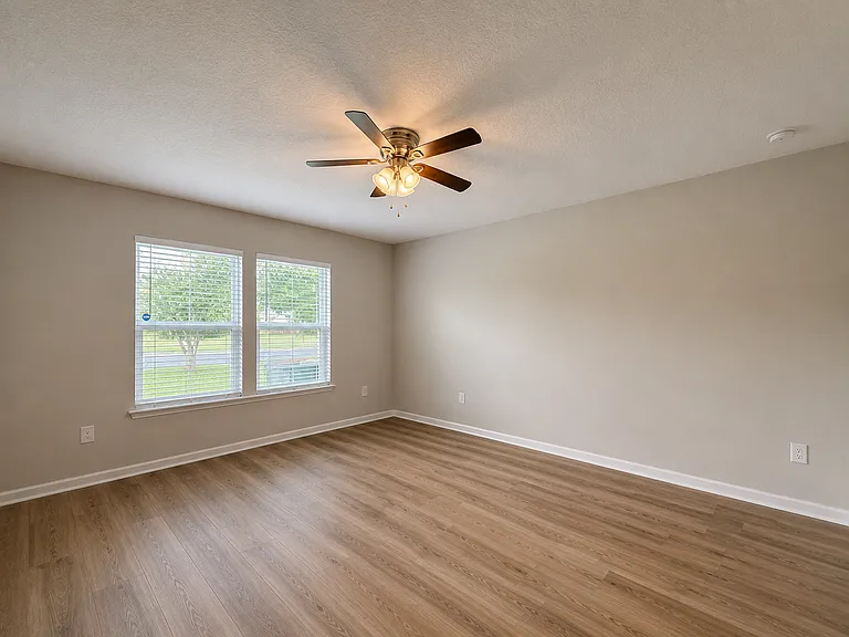 817 Trellis Bay Dr — Photo 12