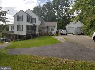 1175 Dingus Dr, Westminster, MD 21158