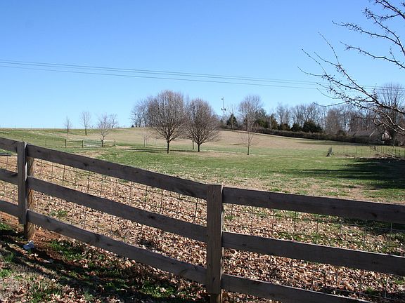 2 ACRES FENCED