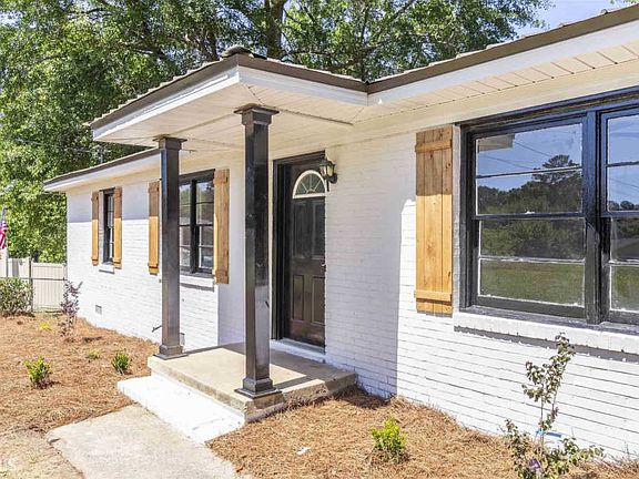 5th image of 306 Fleming Dr