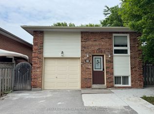 42 Newlands Ave, Georgina, ON L4P 3T3