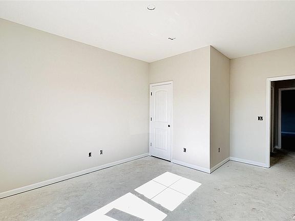 5th image of 601 Middleberg Way (lot 77)