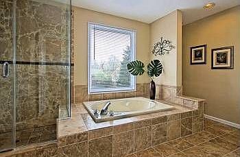 4th image of 15480 Waters Creek Dr