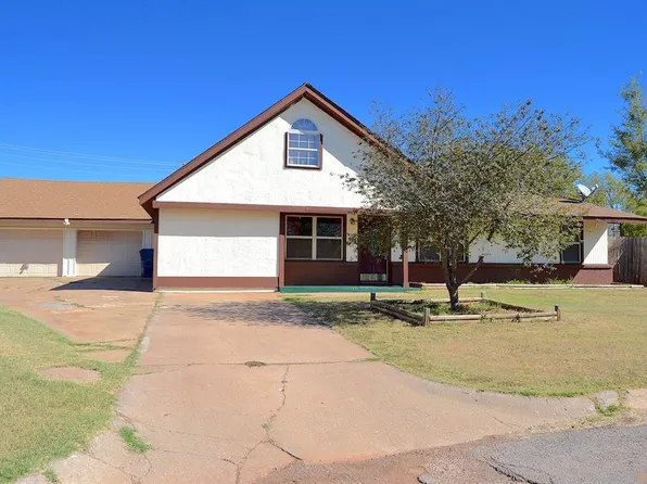 805 E 8th St, Cordell, OK 73632